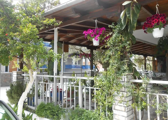 德国酒店 Paralía